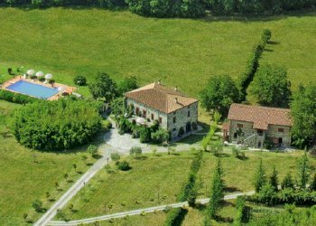 vista_alto_con_piscina.jpg - Casale Villafranca in Lunigiana - photo 1