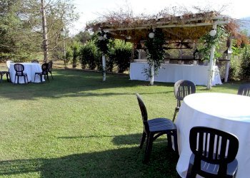 esterna_giardino_buffet (Copia).jpg - Casale Villafranca in Lunigiana - photo 23