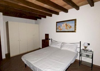 IMG-20201223-WA0002.jpg - Trilocale Villafranca in Lunigiana - foto 5