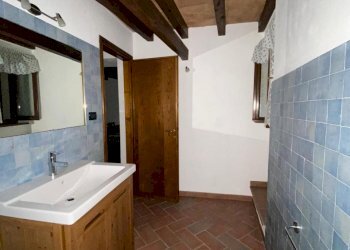 IMG-20201223-WA0009.jpg - Trilocale Villafranca in Lunigiana - foto 8