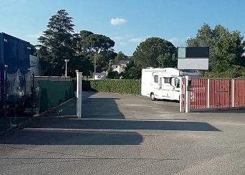 Accesso carrabile - Capannone Via Soriano 22, Perugia - foto 3