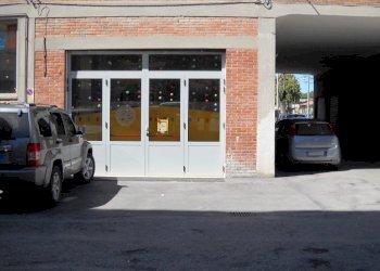 entrata - Locale Commerciale Piazza Gabriele d'Annunzio 11, Perugia - foto 2