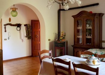 5.jpg - Portion of a house Via Etruria, Castiglione del Lago - photo 5