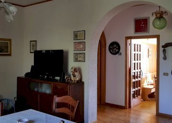 7.jpg - Portion of a house Via Etruria, Castiglione del Lago - photo 7