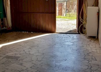 30.jpg - Portion of a house Via Etruria, Castiglione del Lago - photo 30