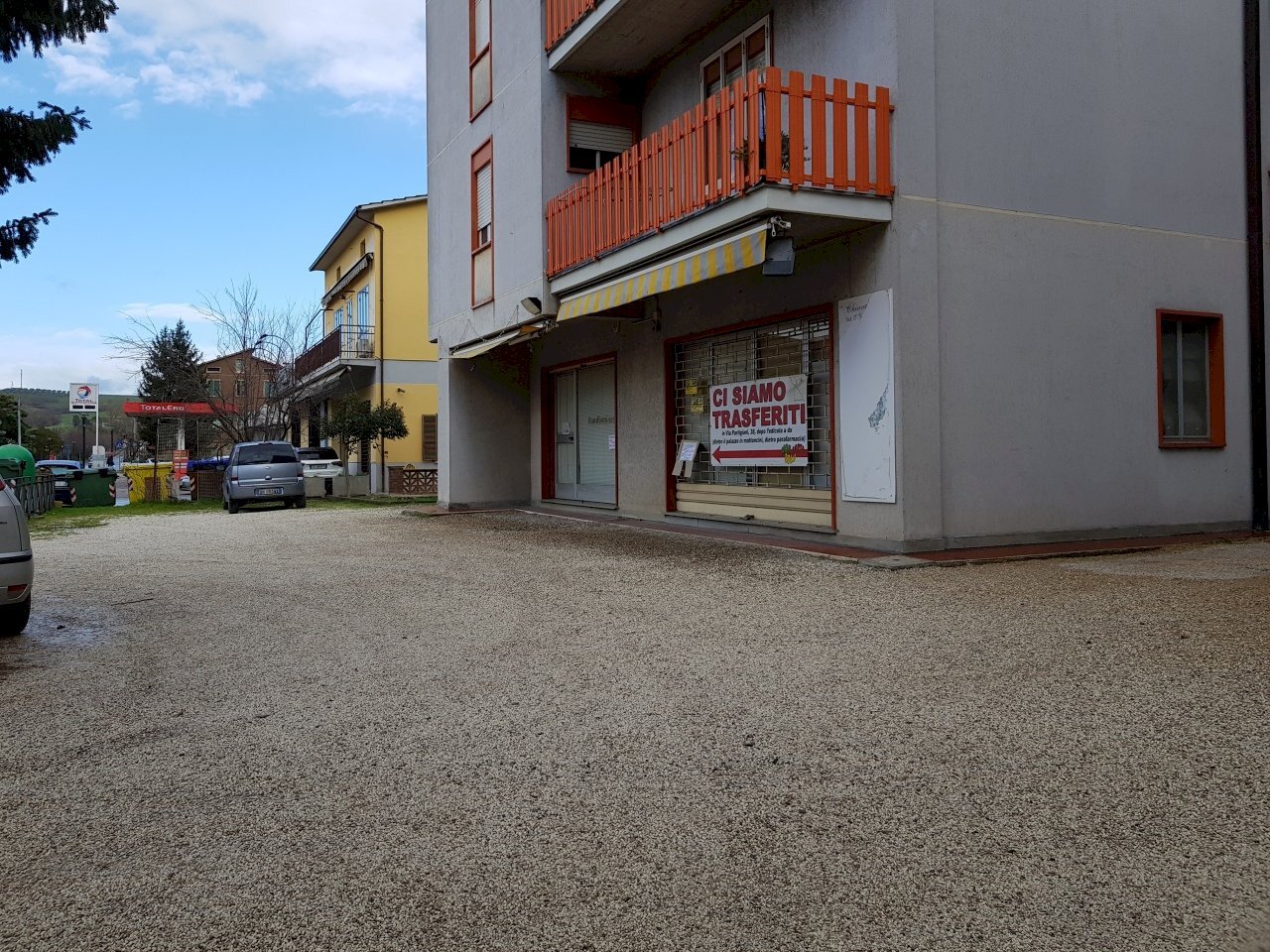 20180117_105654.jpg - Locale Commerciale Via Ponte Nestore, Marsciano - foto 1