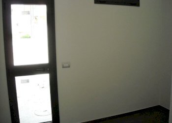 DSCN0150.JPG - Locale Commerciale Agliana - foto 3