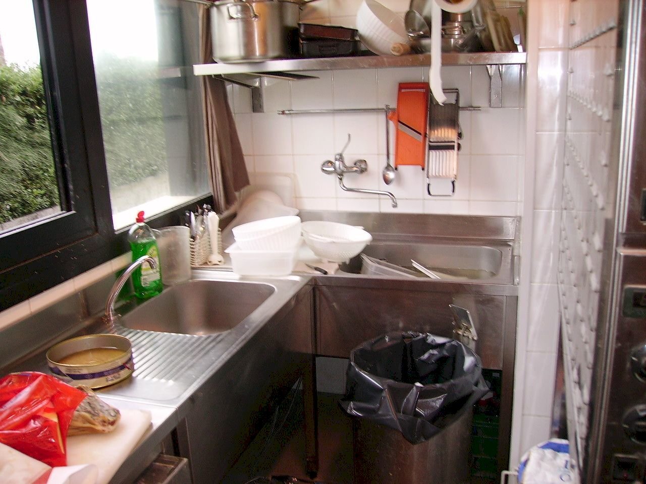 PICT0002.JPG - Bar Tavola Calda - Fredda Montale - foto 3