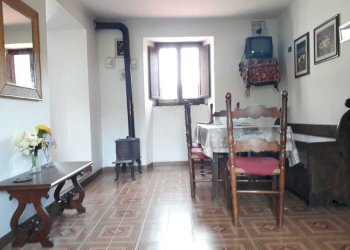 IMG-20190603-WA0031.jpg - Quadrilocale Zeri - foto 1