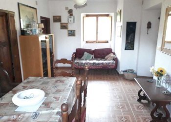 IMG-20190603-WA0039.jpg - Quadrilocale Zeri - foto 3