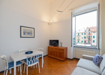 C83A0066.jpg - Trilocale Piazza Vittorio Emnauele II, Finale Ligure - foto 1