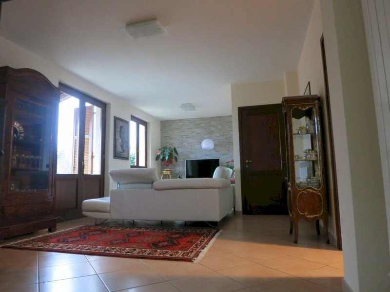 sala.jpg - Casa semi indipendente Via degli Ulivi 32, Castelnuovo Magra - foto 2