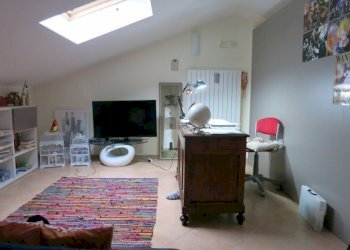 studio mansarda.jpg - Semi-detached house Via degli Ulivi 32, Castelnuovo Magra - photo 7