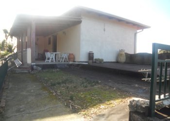 esterno.JPG - Three-family Villa Via Marciano, Castelnuovo Magra - photo 2