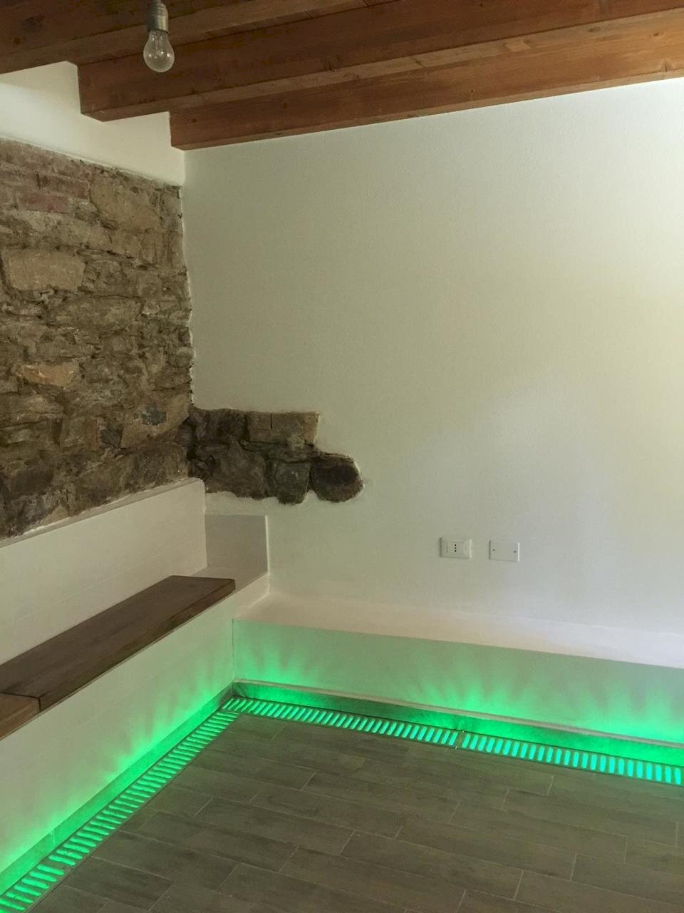 1.jpg - Real Estate Brokerage Agency Via Salicello 15, Castelnuovo Magra - photo 2