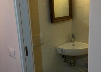 R.jpg - Agenzia Intermediazioni Immobiliari Via Salicello 15, Castelnuovo Magra - foto 23