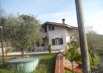 DSCN7272.jpg - Villa Via dei Pini 40, Castelnuovo Magra - foto 3
