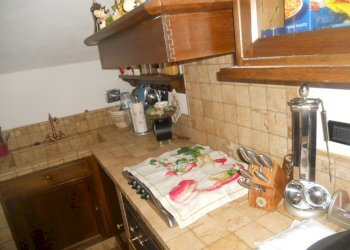 DSCN7232.jpg - Villa Via dei Pini 40, Castelnuovo Magra - foto 7