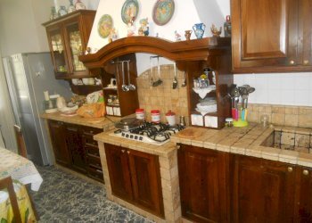 DSCN7250.jpg - Villa Via dei Pini 40, Castelnuovo Magra - foto 25
