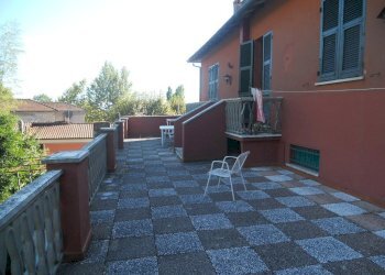 DSCN9173.jpg - Casale Castelnuovo Magra - photo 2