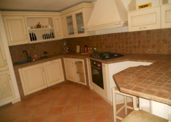 DSCN4990.jpg - Townhouse Via Carbonara 33, Castelnuovo Magra - photo 13