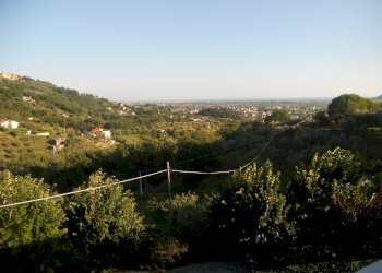 DSCN1289.jpg - Terreno agricolo Via Vittorio Veneto 55, Castelnuovo Magra - foto 3
