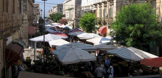 mercato-ortigia-siracusa-times.jpg - Townhouse Via Emmanuele de Benedictis 37, Siracusa - photo 1