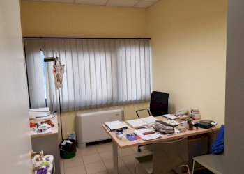 20180131_110955.jpg - Locale Commerciale Via di Sottopoggio, Capannori - foto 1