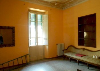 DSCN9893.JPG - Villa Viale Guglielmo Marconi, Lucca - foto 3