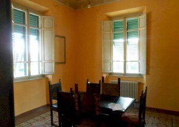 DSCN9892.JPG - Villa Viale Guglielmo Marconi, Lucca - foto 4