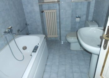 DSCN9898.JPG - Villa Viale Guglielmo Marconi, Lucca - foto 10