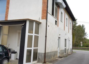 20191017_165410.jpg - Locale Commerciale Via Pisana, Lucca - foto 2