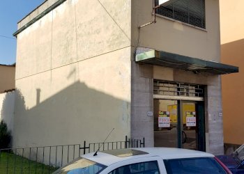 20191012_101539.jpg - Locale Commerciale Via Sarzanese 457, Lucca - foto 1
