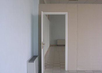 DSCN3011.JPG - Locale Commerciale Via Vecchi Pardini, Lucca - foto 2