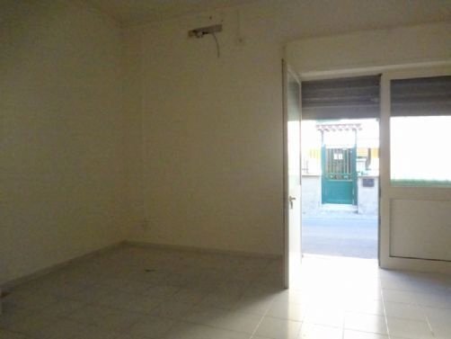 308915.jpg - Commercial Premises Viale G. Puccini, Lucca - photo 1