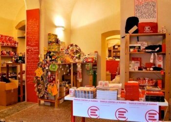 153407248-3a33a28a-b372-4268-a33f-f39631f2385d.jpg - Articoli da Regalo - Casalinghi Viale San Concordio, Lucca - foto 6