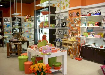 arredamento-negozi-articoli-regalo-14.jpg - Articoli da Regalo - Casalinghi Viale San Concordio, Lucca - foto 9