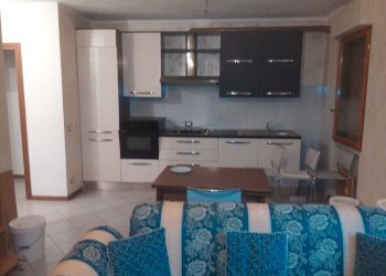 IMG_20180126_163820.jpg - Locale Commerciale Via di Mezzo II, Lucca - foto 1