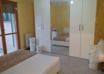 IMG_20180126_164032.jpg - Locale Commerciale Via di Mezzo II, Lucca - foto 6