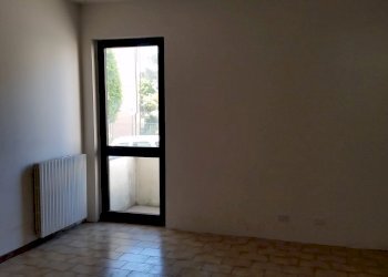 20150525_102725.jpg - Ufficio Viale G. Puccini, Lucca - foto 11