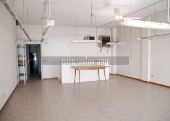 LABORATORIO - Locale Commerciale Via Pieve di Campo 39A, Perugia - foto 3