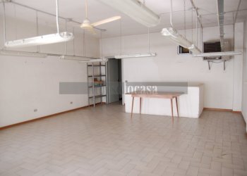 LABORATORIO - Locale Commerciale Via Pieve di Campo 39A, Perugia - foto 4