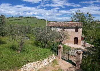 011 MONSAMPIETRO MORICO - Casa rurale in pietra e - Rustico Monsampietro Morico - foto 11