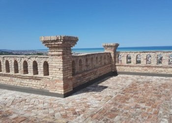 19 DI LEO IMMOBILIARE VENDE VILLA VISTA MARE A TOR - Villa Tortoreto - foto 12