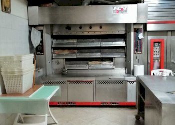 forno a gas con due camere e una di recupero - Panificio - Pastificio San Benedetto del Tronto - foto 3