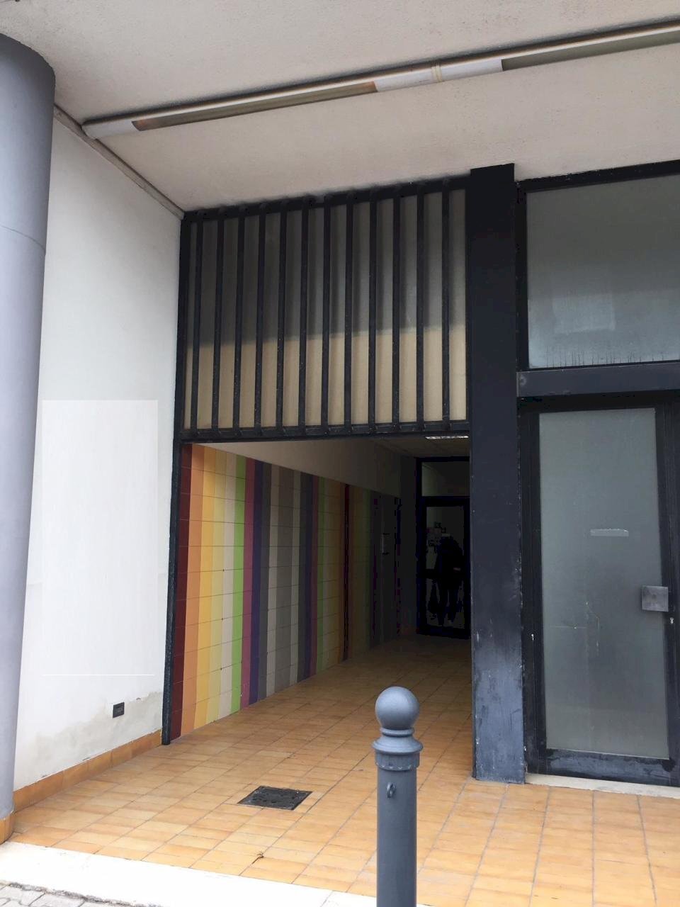 locale commerciale Porto D\'Ascoli - Commercial Premises San Benedetto del Tronto - photo 1