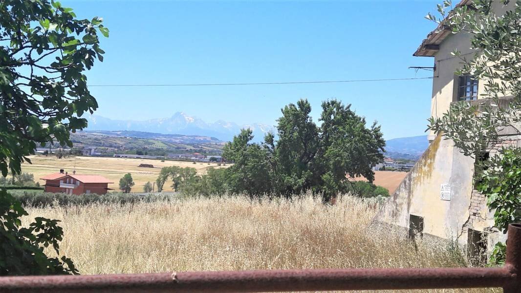 PANORAMA DA INGRESSO PRINCIPALE.jpg - Casale Contrada Civita, Colonnella - foto 1