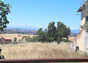 PANORAMA DA INGRESSO PRINCIPALE.jpg - Casale Contrada Civita, Colonnella - foto 1