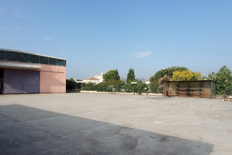 10273909 (800x533).jpg - Locale Commerciale statale 16, San Benedetto del Tronto - foto 1