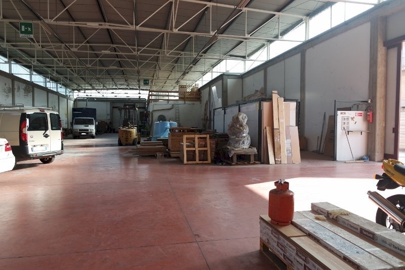 10273904 (800x533).jpg - Locale Commerciale statale 16, San Benedetto del Tronto - foto 3